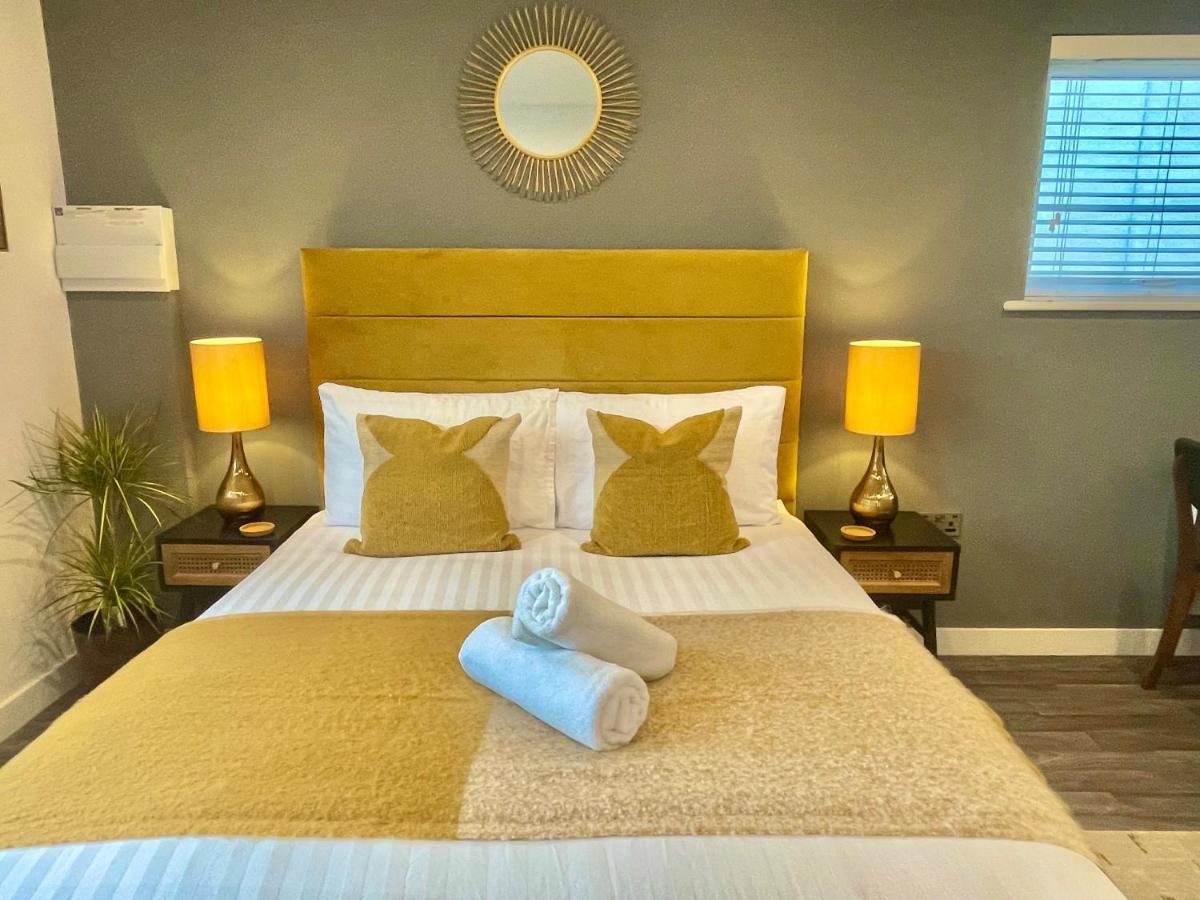 A Cozy Hideaway With Balcony - Close To Beach Bournemouth Eksteriør bilde